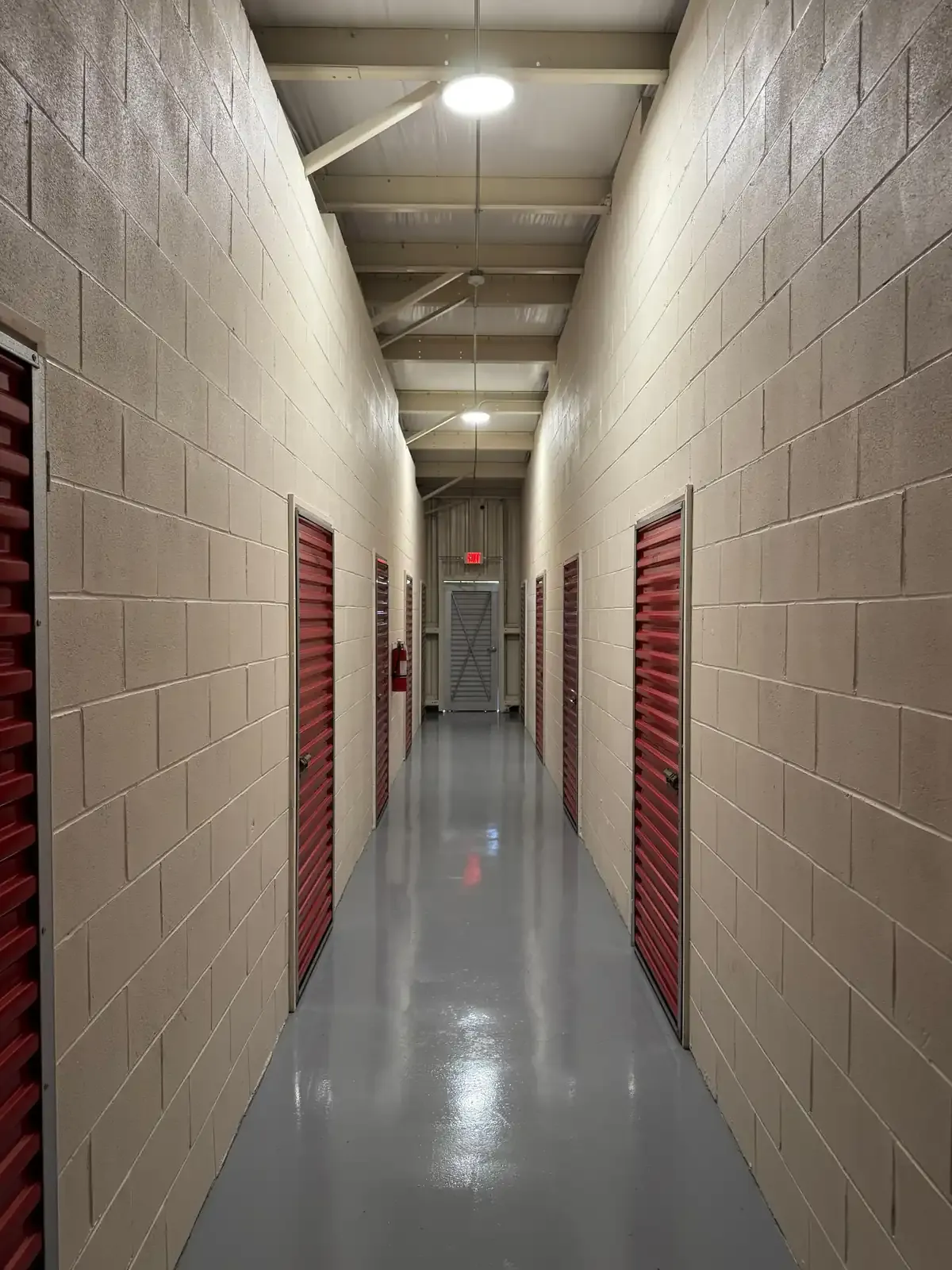 Storage Unit With Clean Epoxy Floor